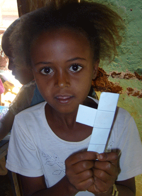 Y-pentomino in een school in Key Afer